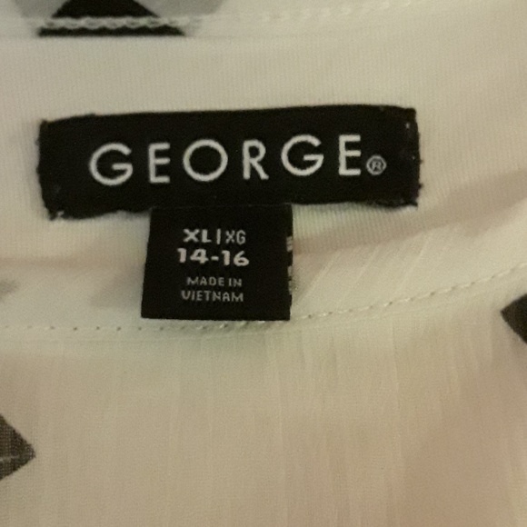 🍓 FLASH SALE💲 Sheered layered top - Picture 2 of 3